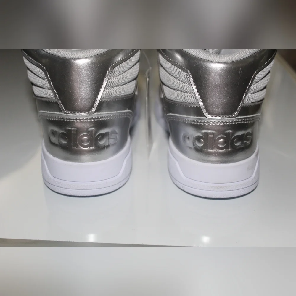 โจ๐โจ NWOB ADIDAS Entrap Mid Silver Metallic - Picture 9 of 16